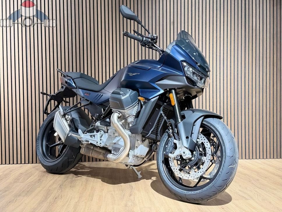 Moto Guzzi V 100 Mandello