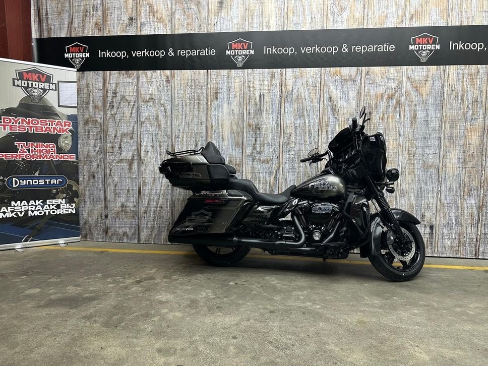 Harley-Davidson FLHTK Electra Glide Ultra Limited
