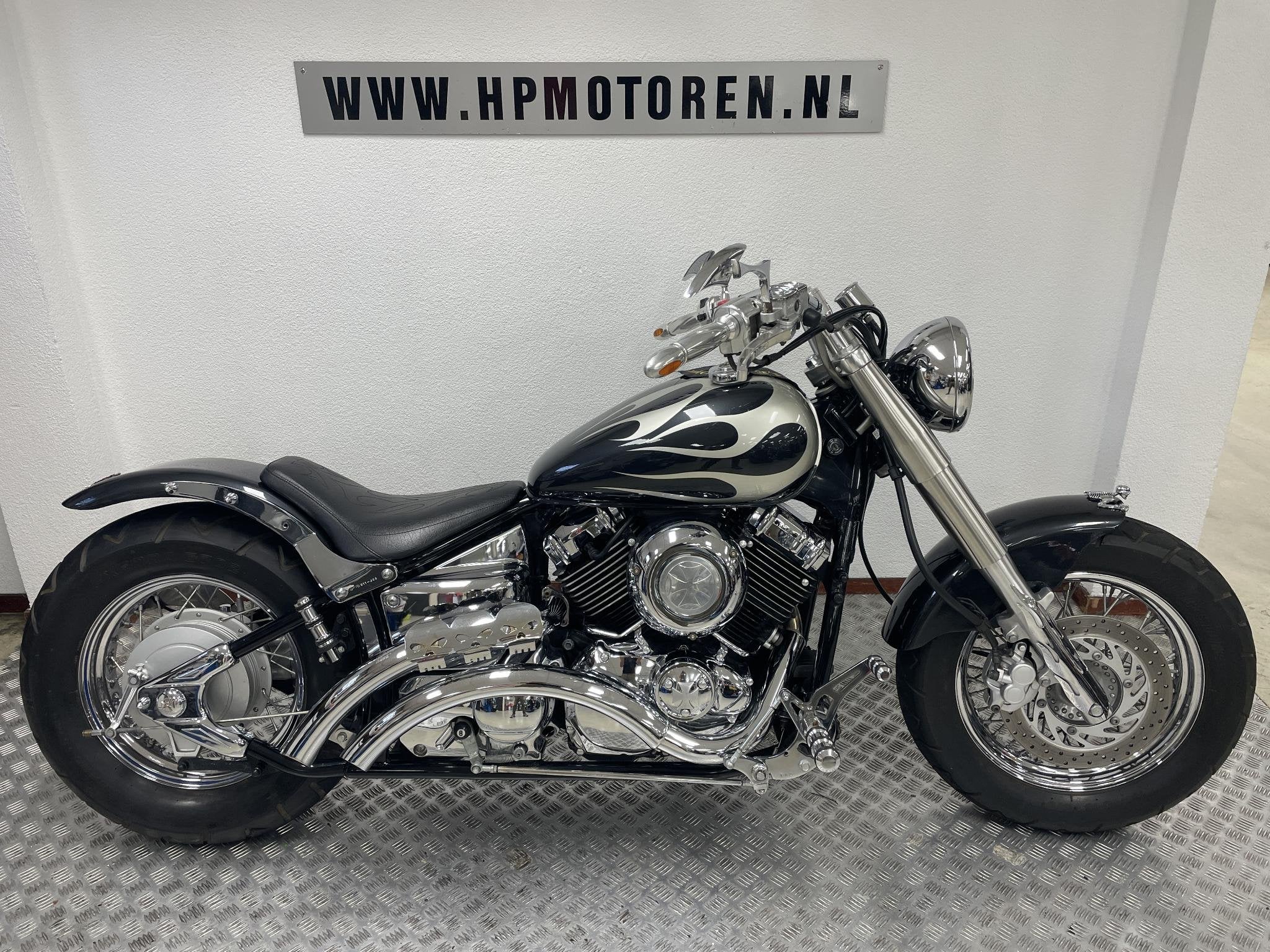Yamaha XVS 650 Drag Star Bobber