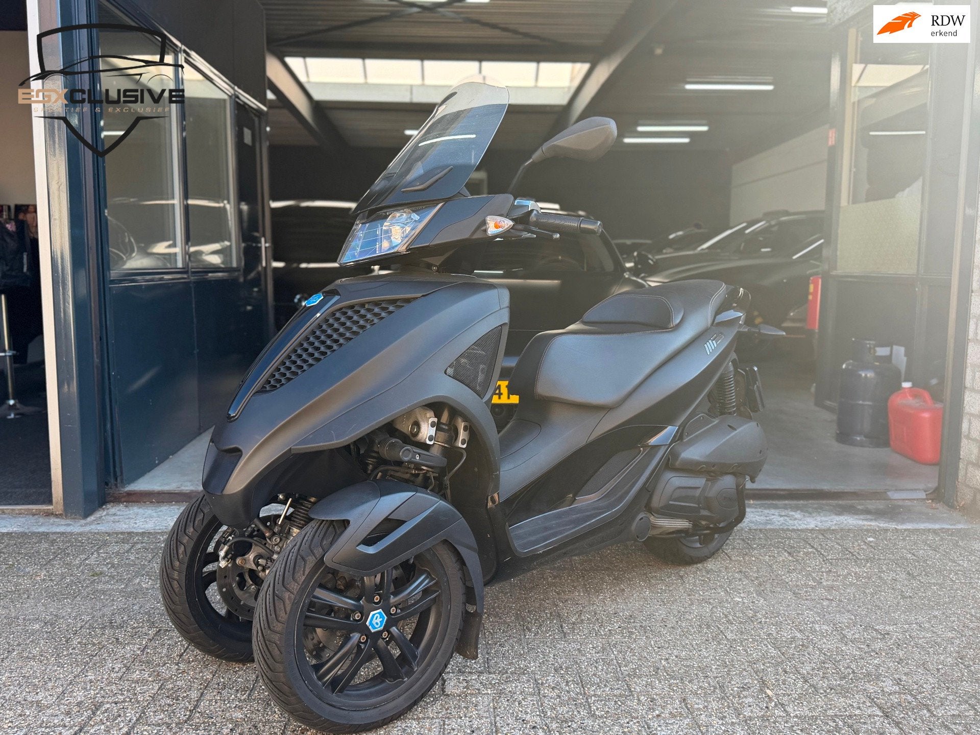 Piaggio MP3 300