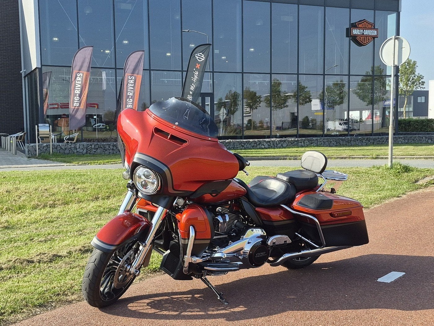 Harley-Davidson CVO Street Glide FLHXSE