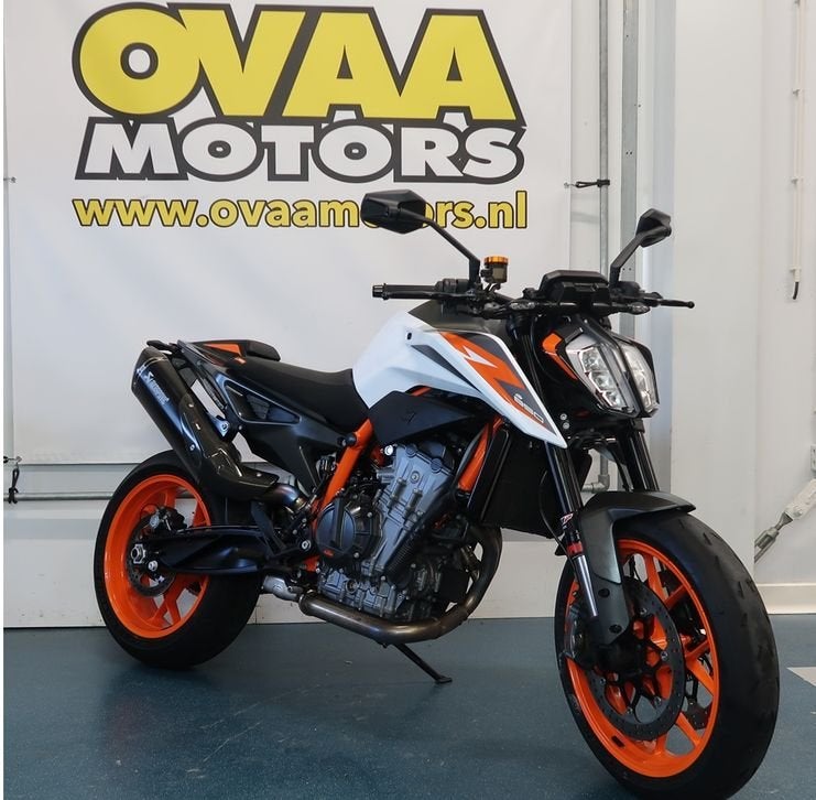 KTM 890 Duke R
