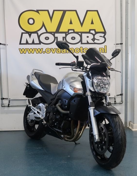 Suzuki GSR 600
