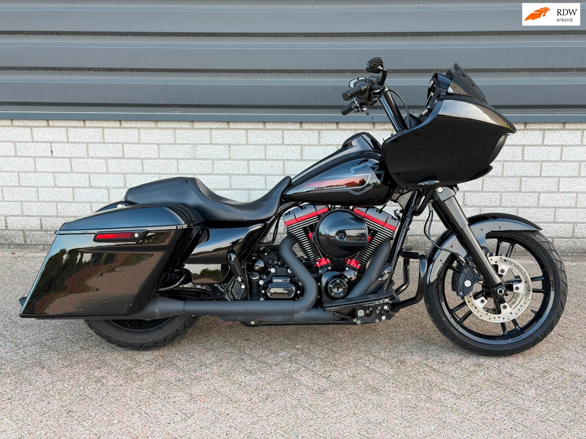 Harley-Davidson FLH Electra Glide Revival