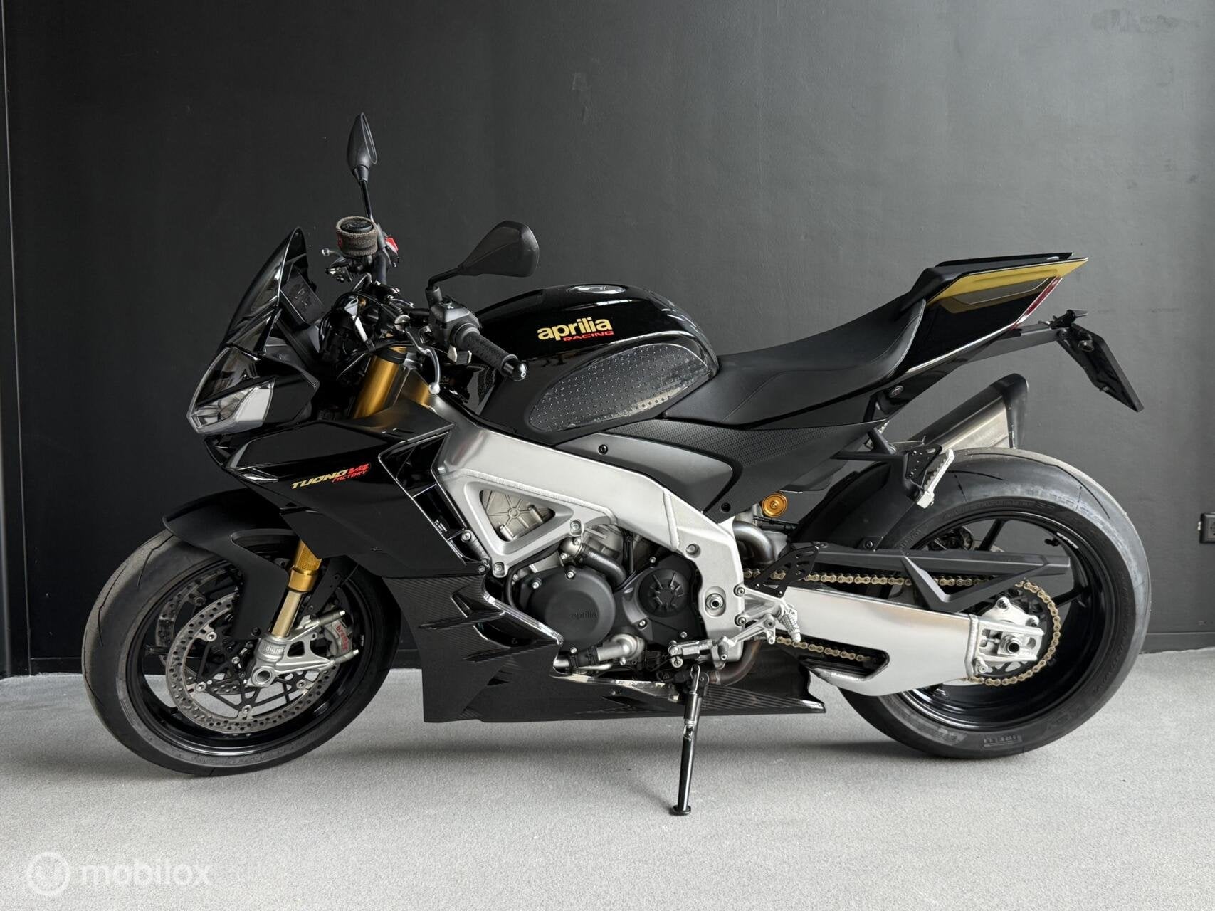 Aprilia Tuono V4 1100 Factory
