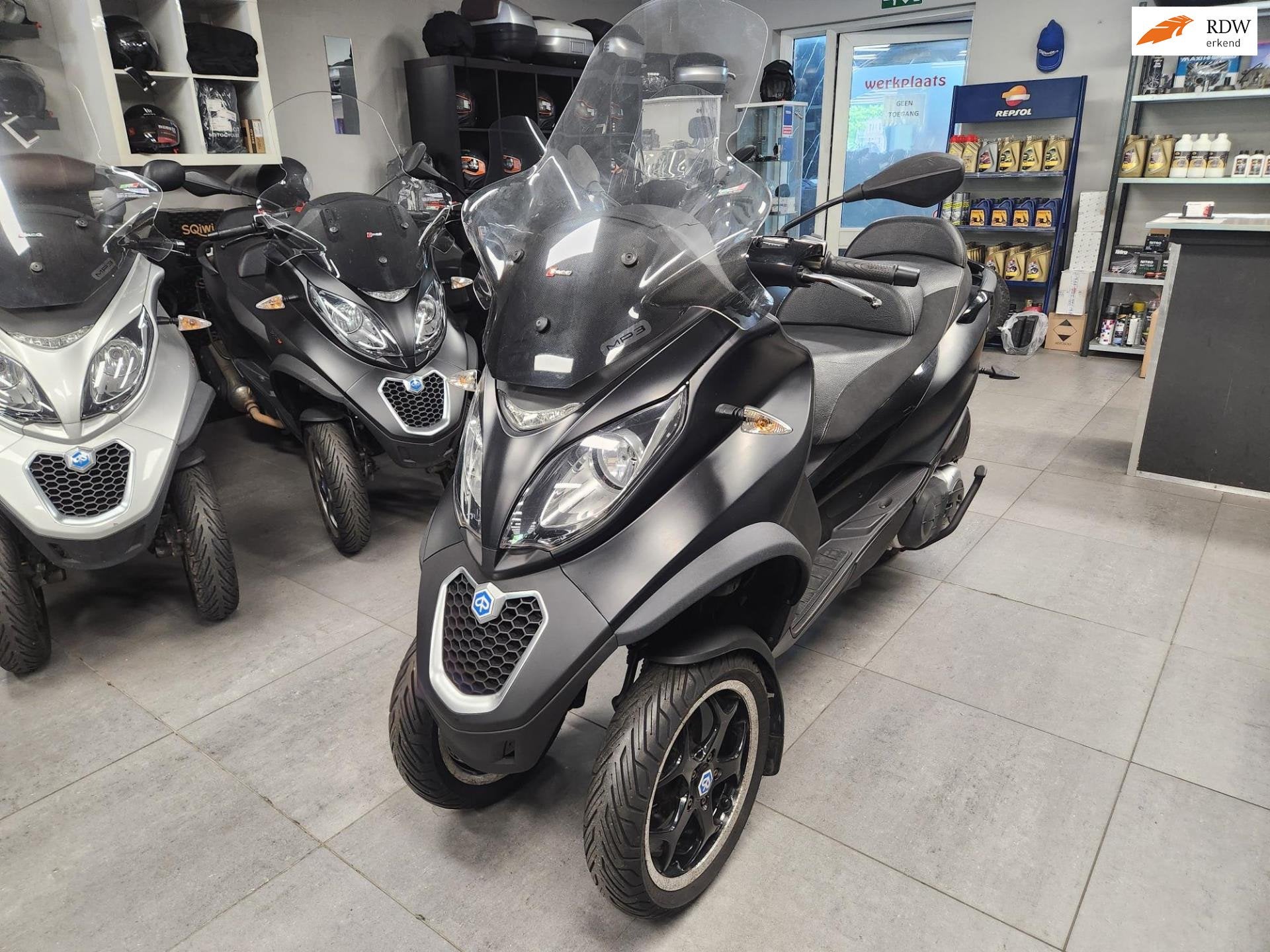 Piaggio MP3 500