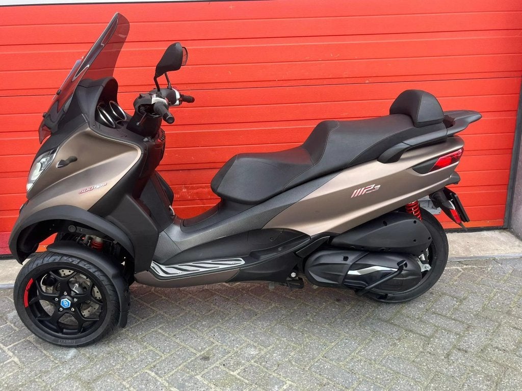 Piaggio MP3 500