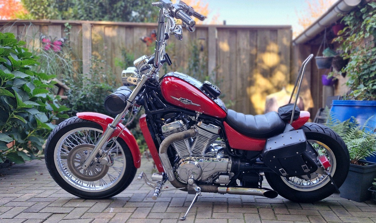 Suzuki VS 700GL Intruder