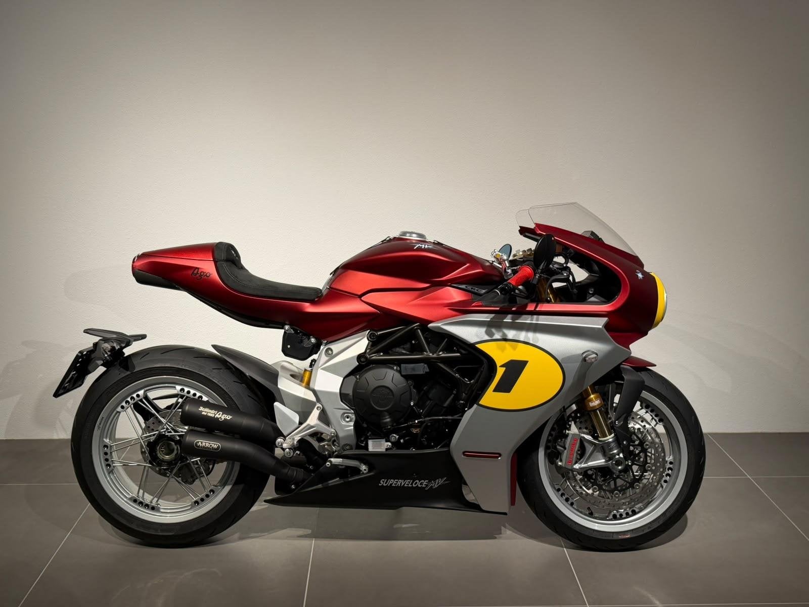 MV Agusta Superveloce 800