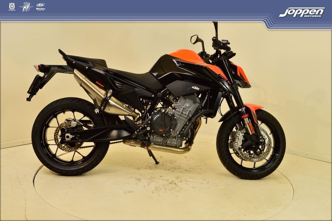 KTM 890 Duke