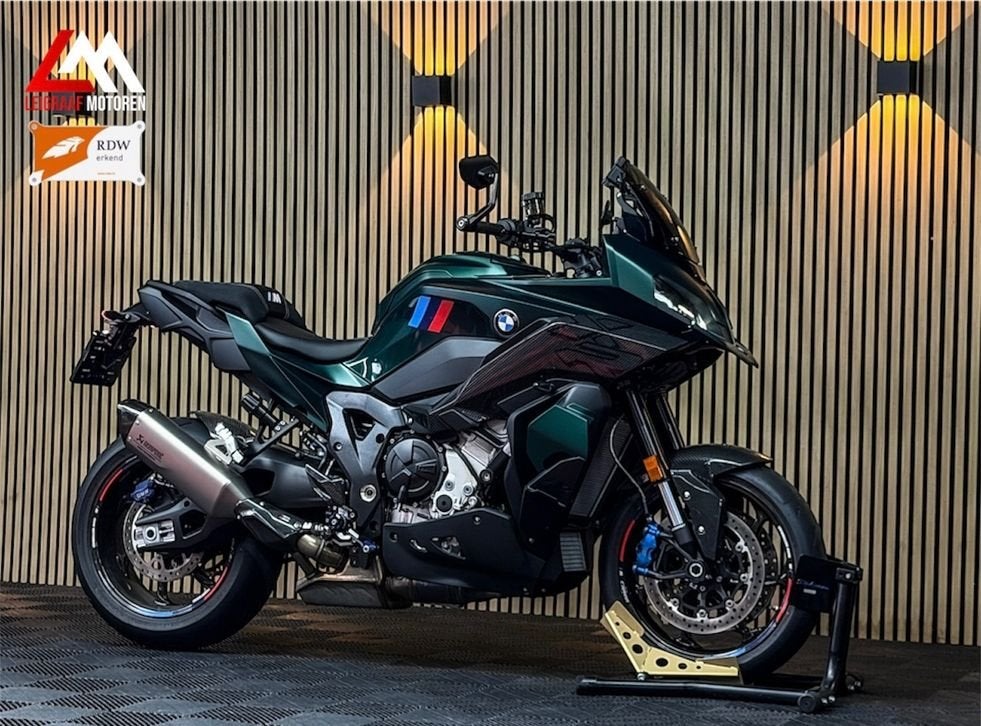 BMW M 1000 XR