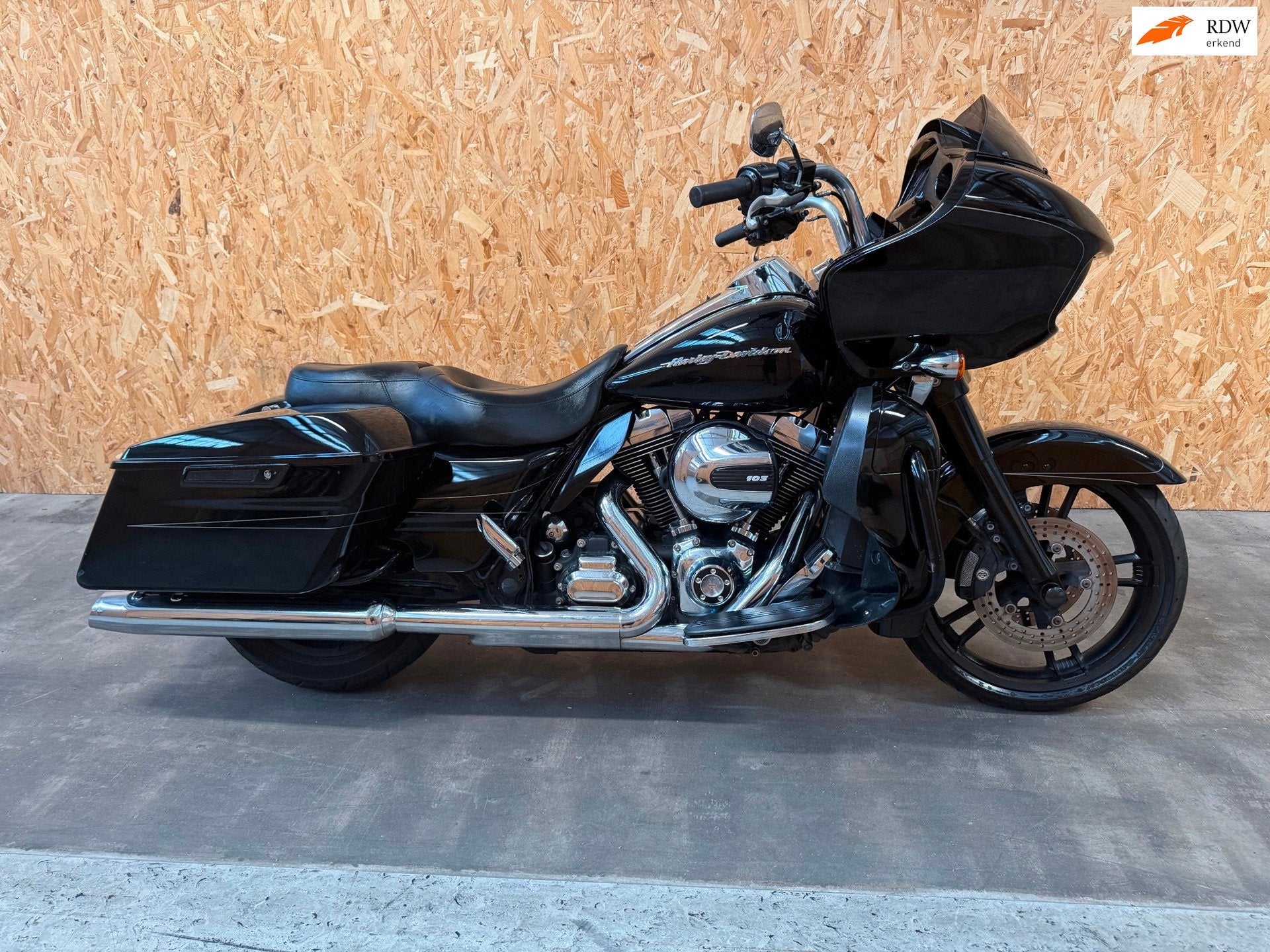 Harley-Davidson FLTRXST Road Glide ST