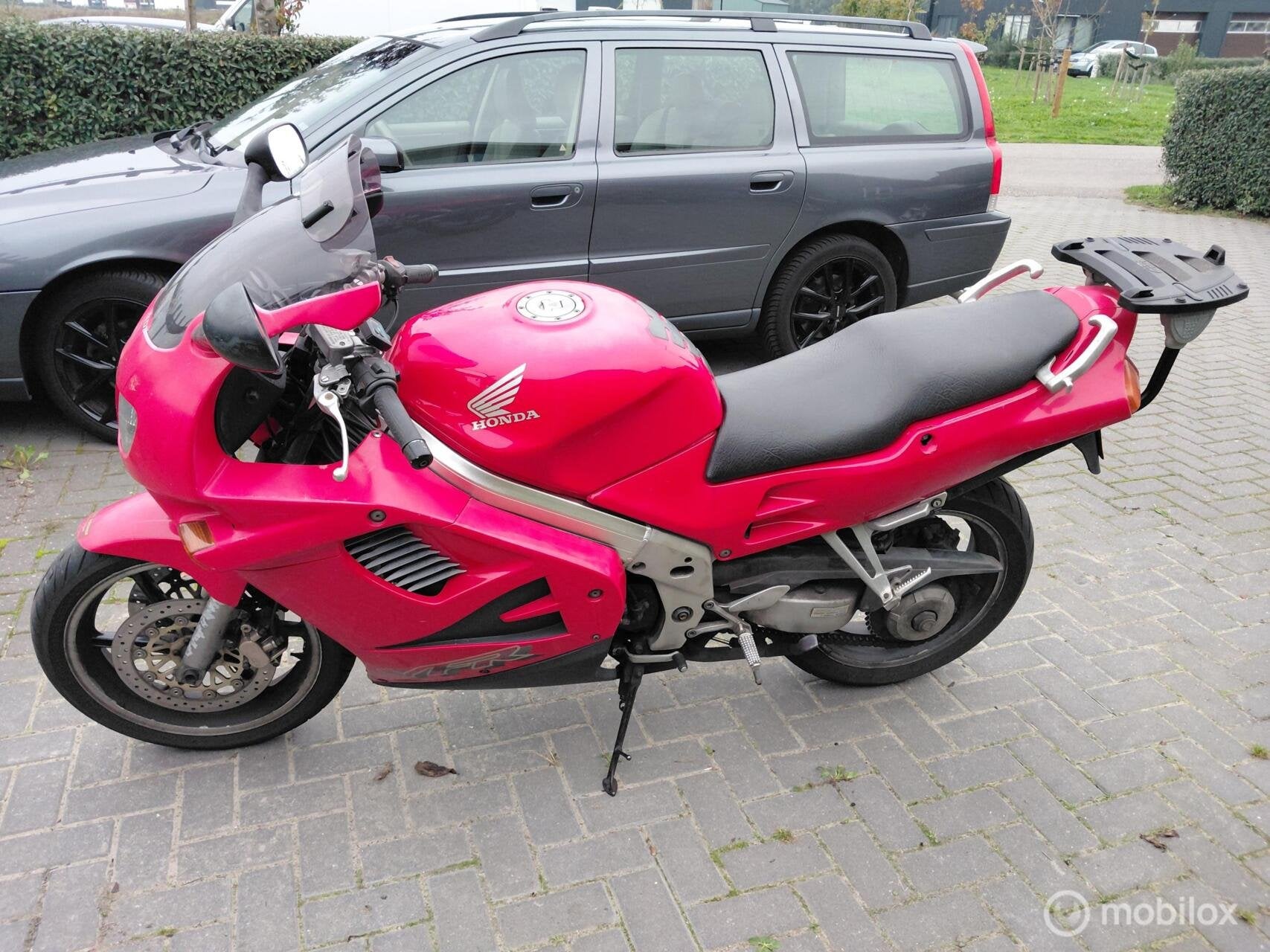 Honda VFR 750 F