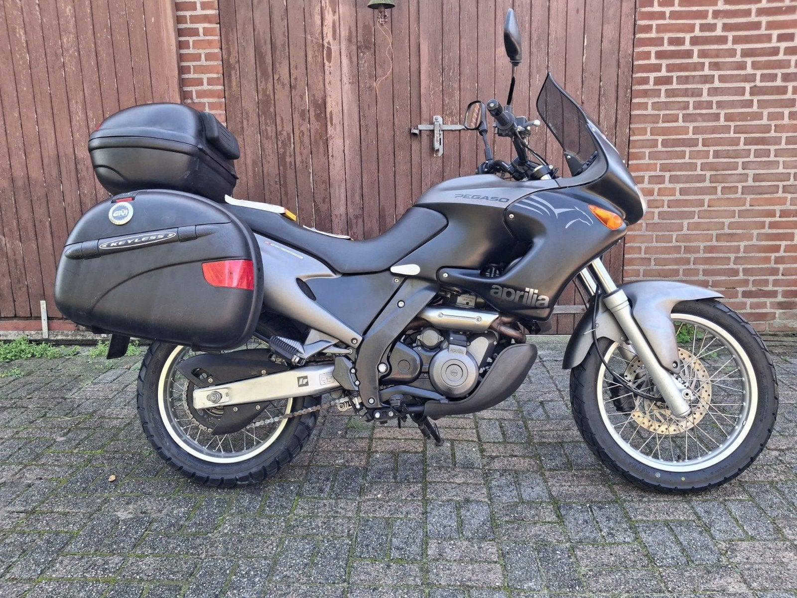 Aprilia Pegaso 650ie