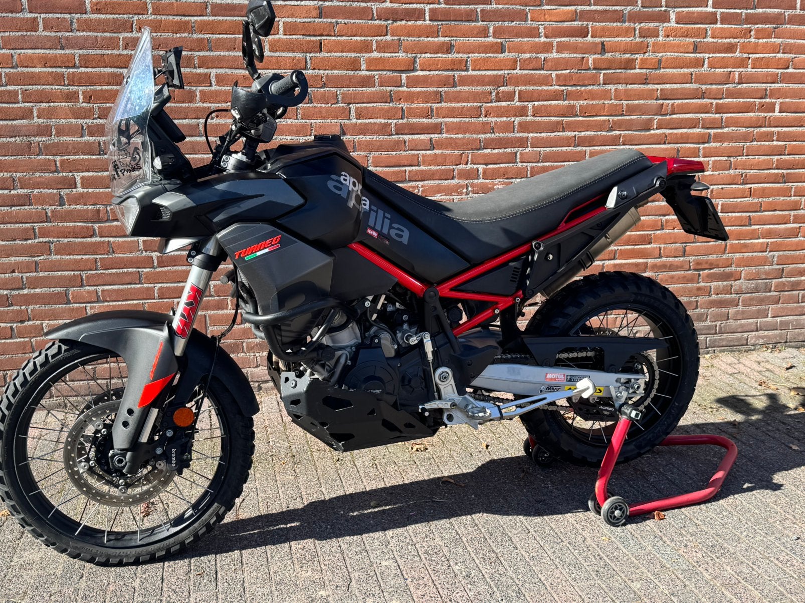 Aprilia Tuareg 660
