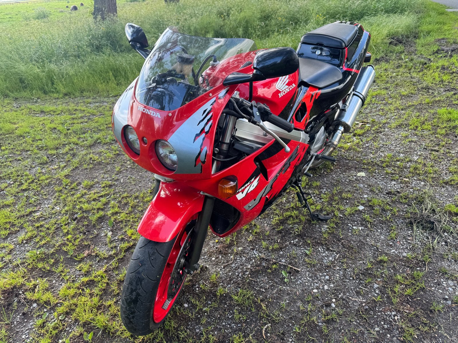 Honda VFR 400R NC30