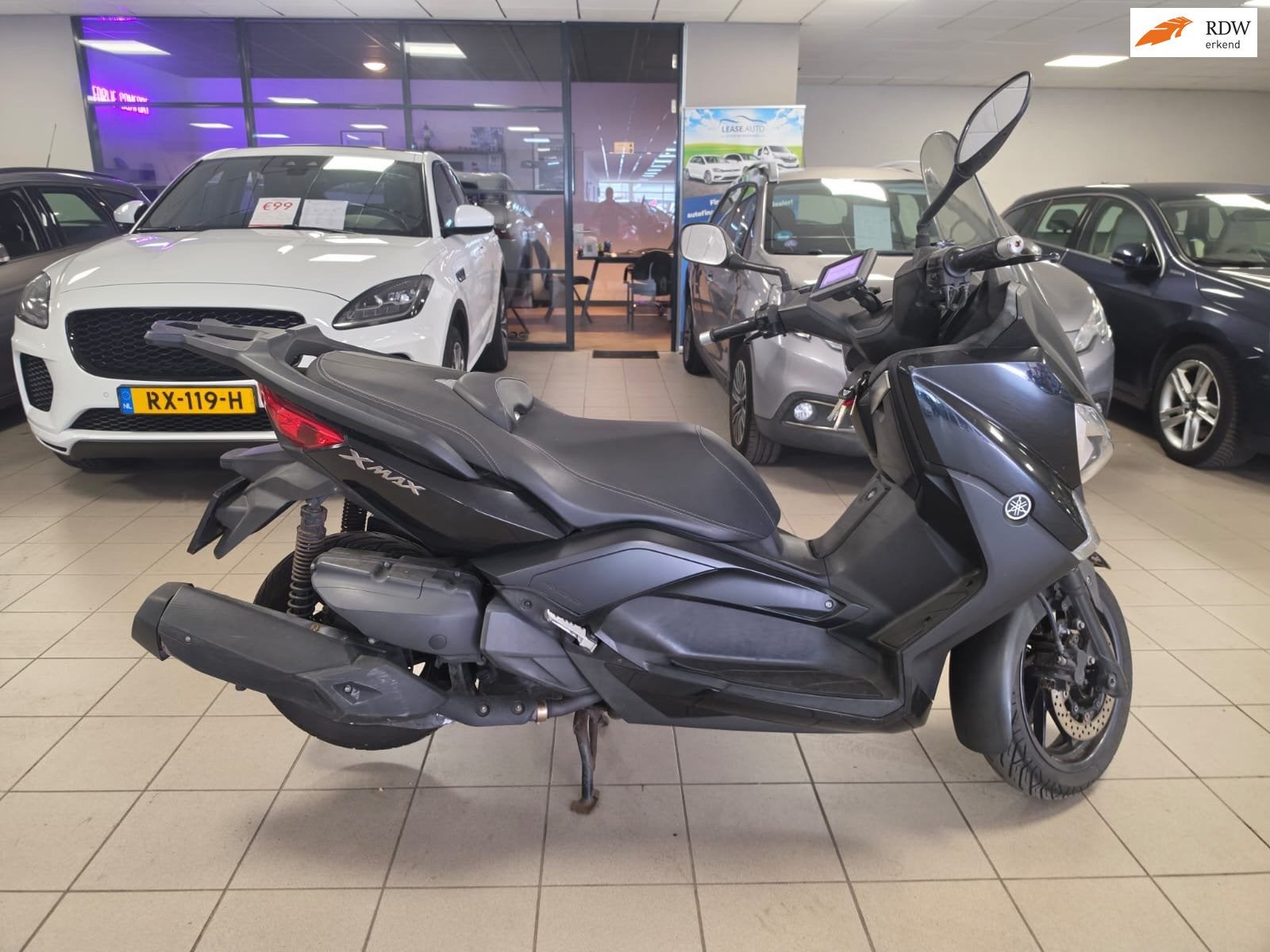 Yamaha XMAX 400