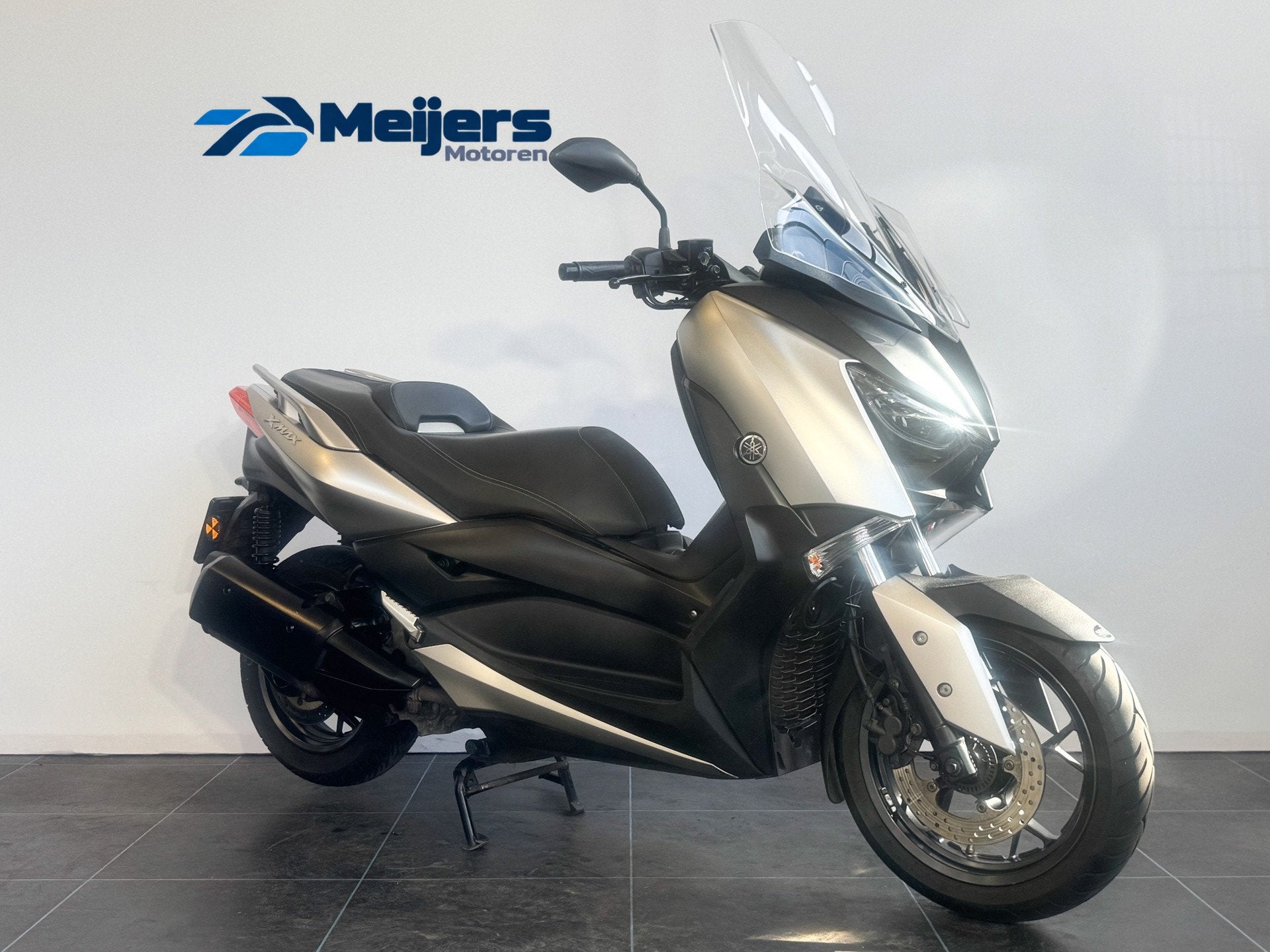 Yamaha XMAX 300