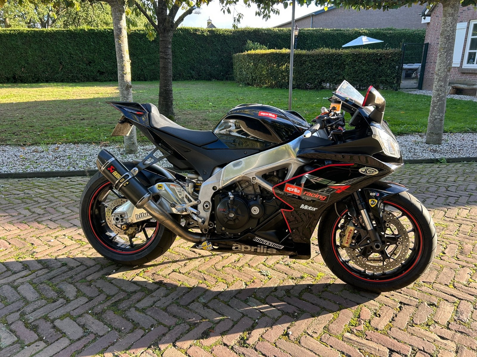 Aprilia RSV-4