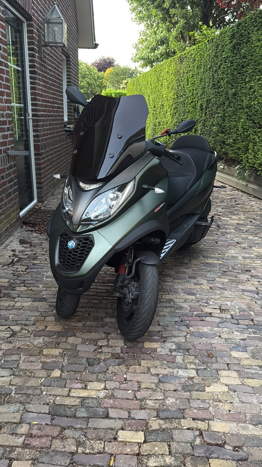 Piaggio MP3 LT 250