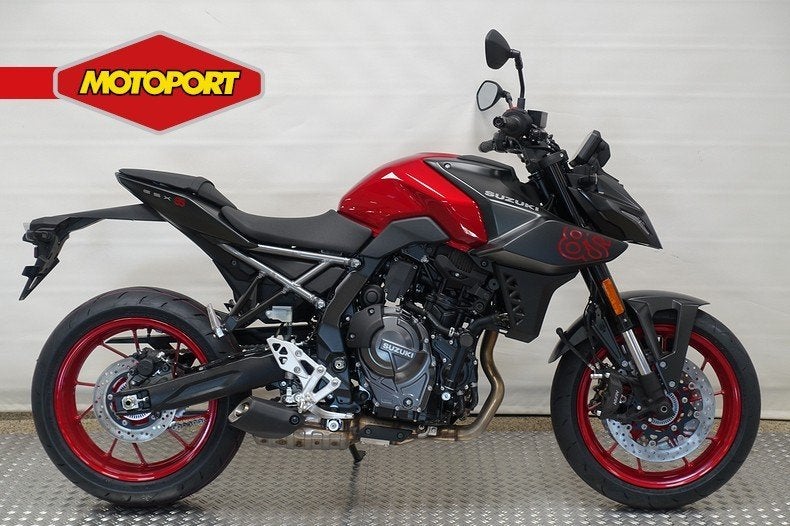 Suzuki GSX 8S