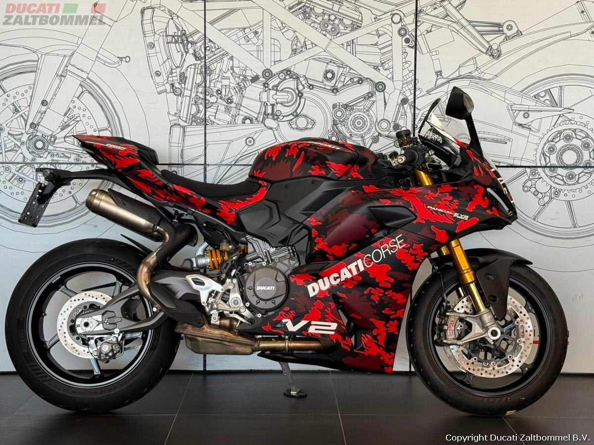 Ducati Panigale V2 Special Edition FB63