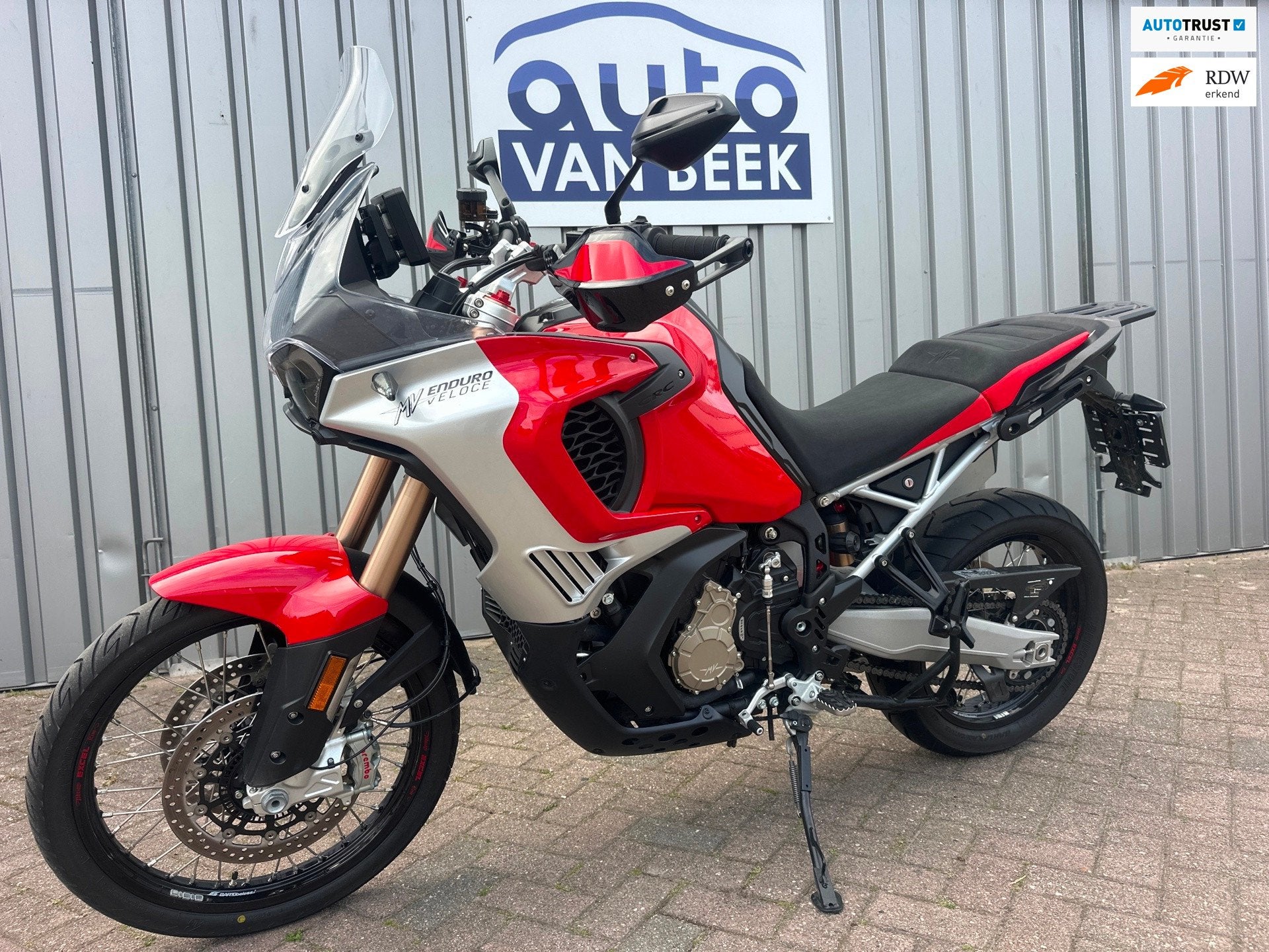 MV Agusta Enduro Veloce