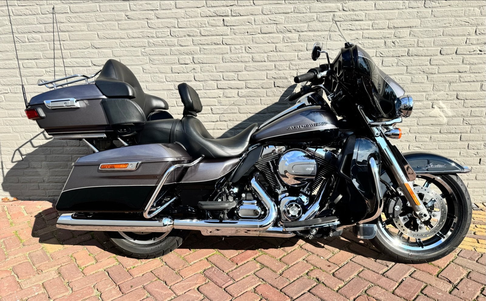 Harley-Davidson FLHTK Electra Glide Ultra Limited