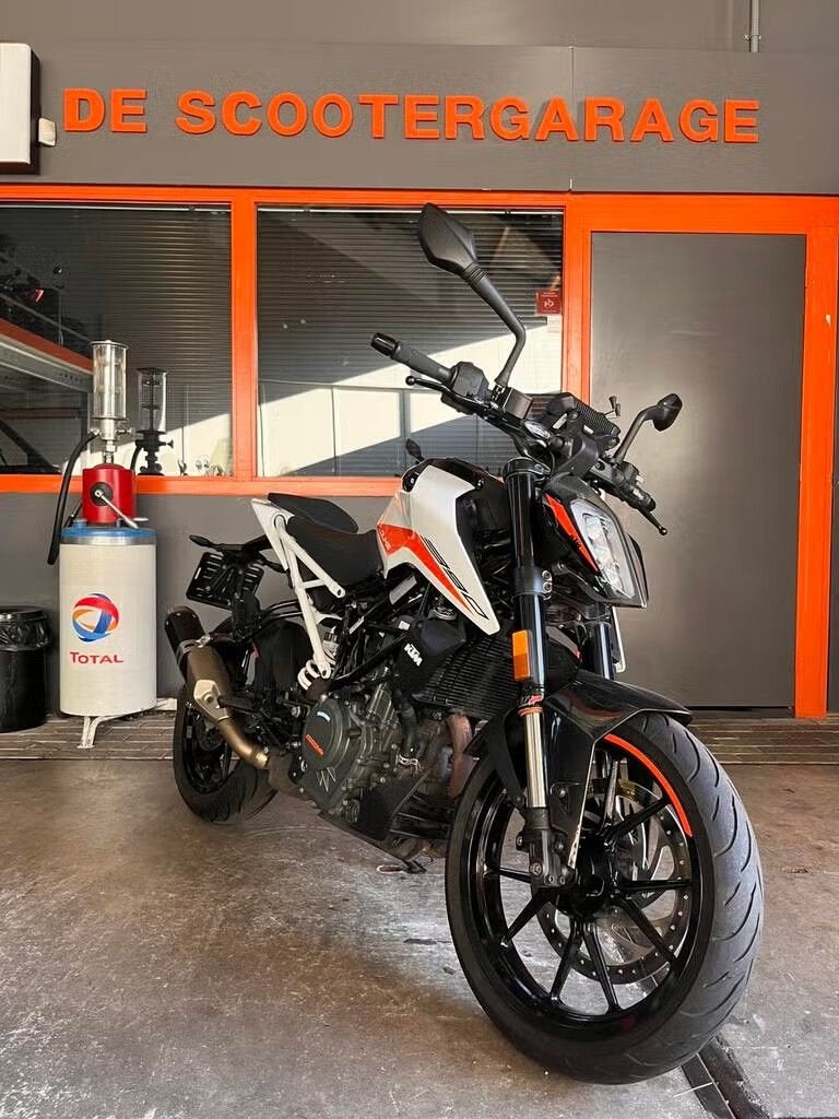 KTM 390 DUKE ABS