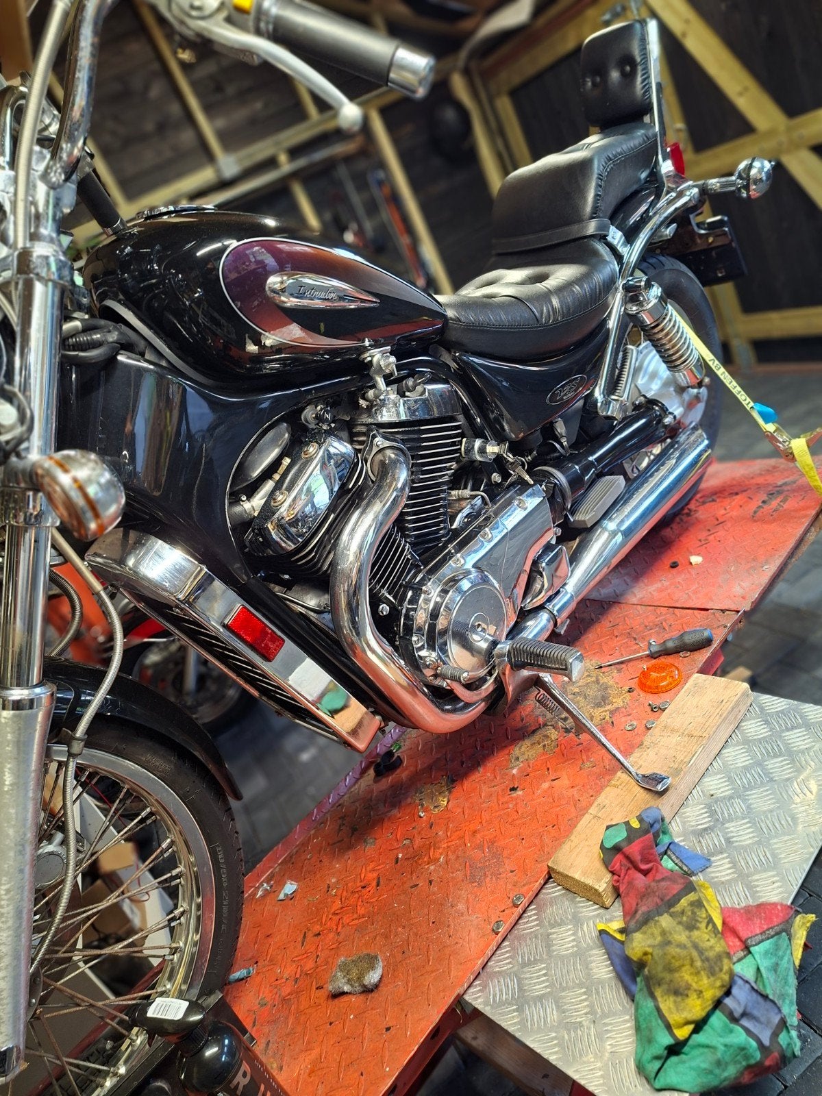 Suzuki Intruder 800