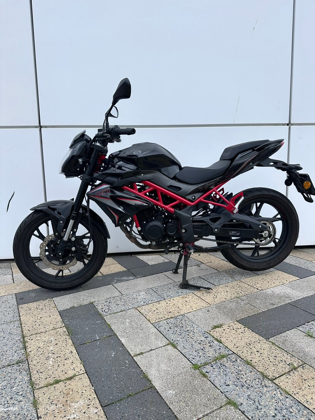 Benelli BN 125