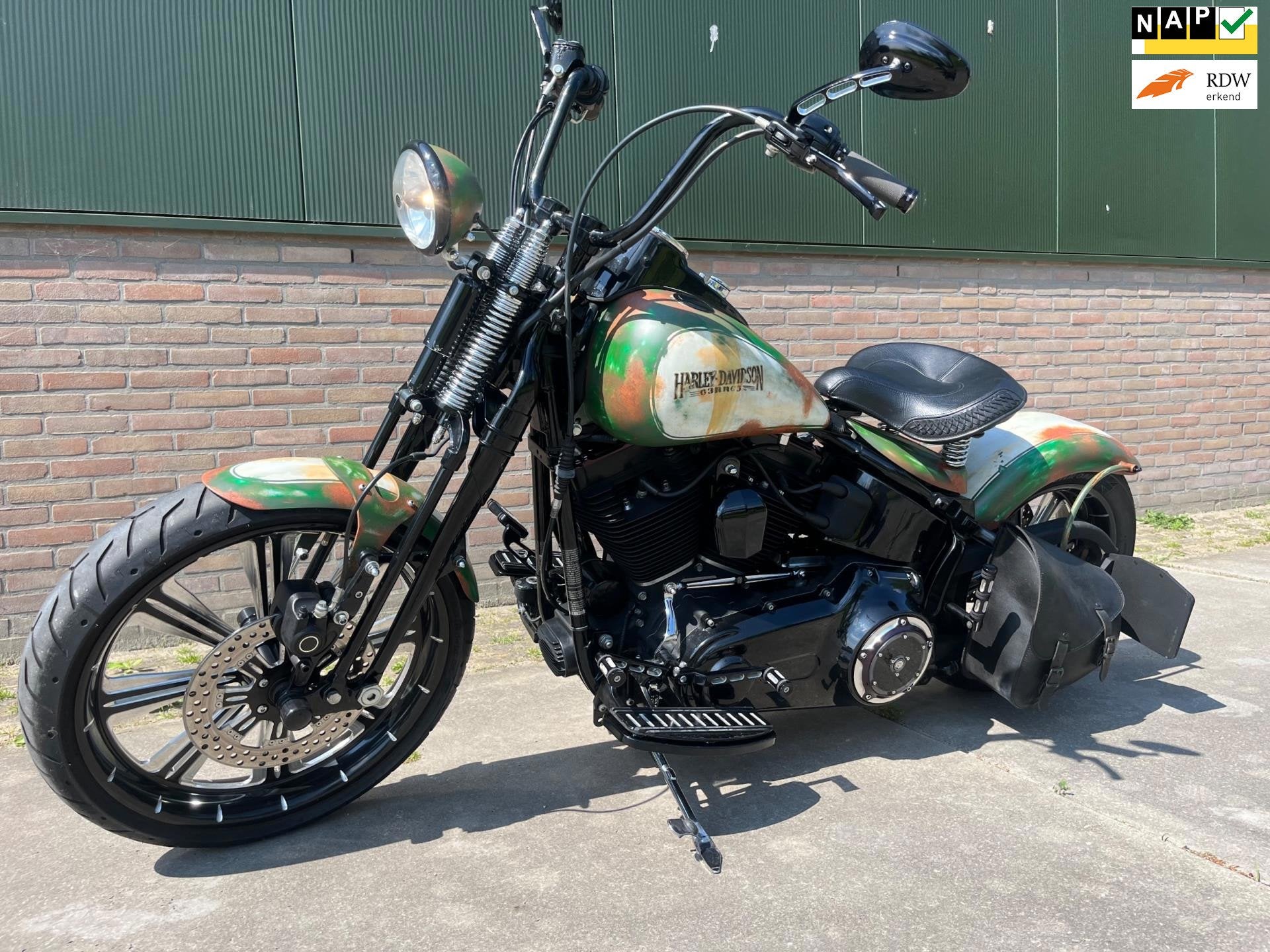 Harley-Davidson FLSTSB Softail Cross Bones