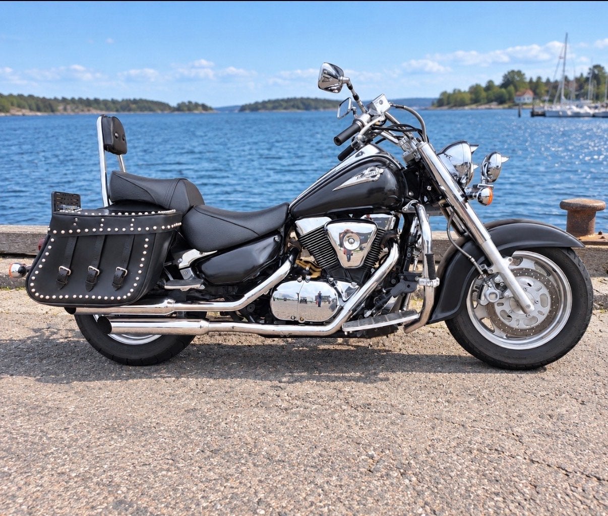 Suzuki Intruder LC250