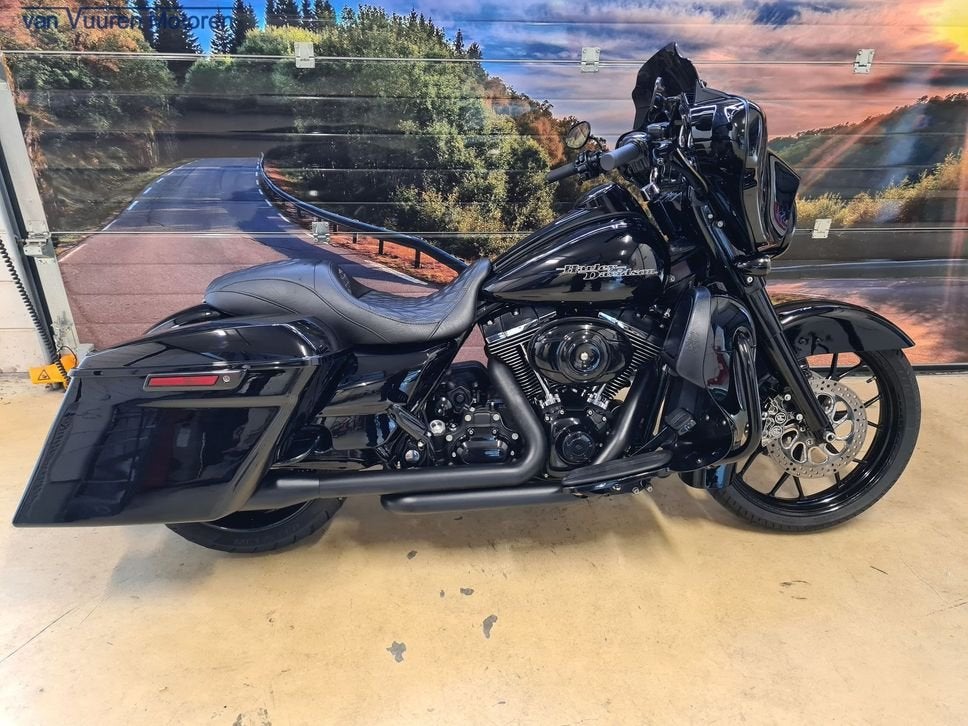 Harley-Davidson FLHX Street Glide
