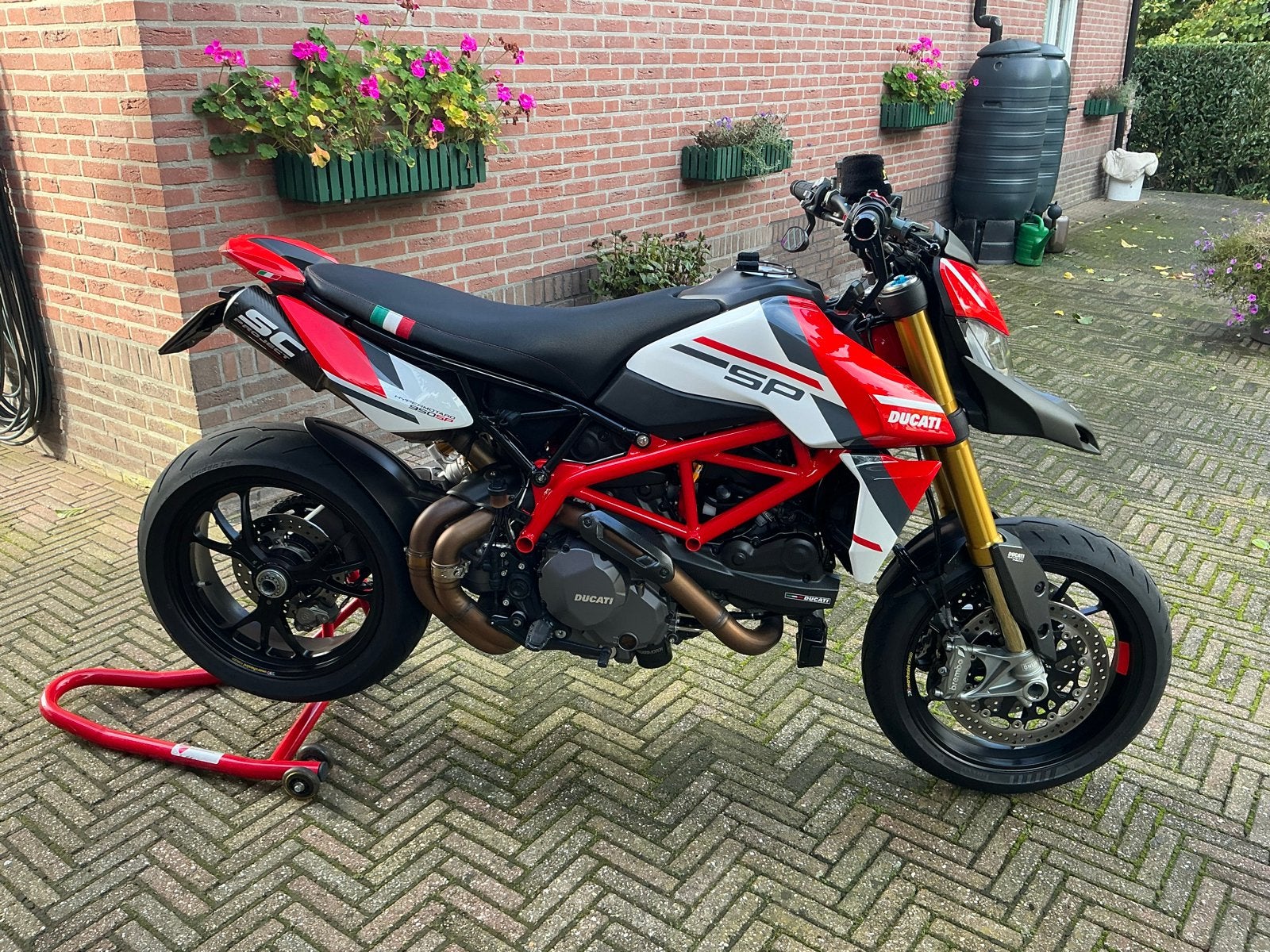 Ducati Hypermotard 950 SP