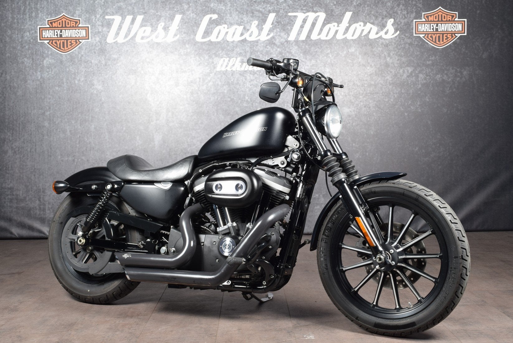 Harley-Davidson XL883N Sportster Iron 883