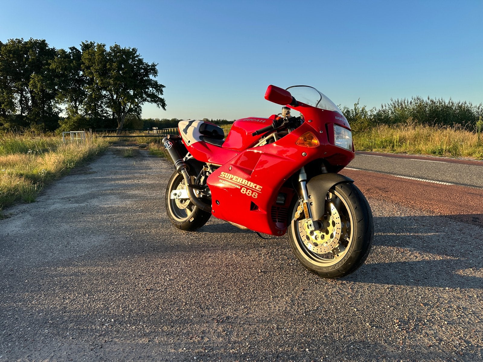 Ducati 888