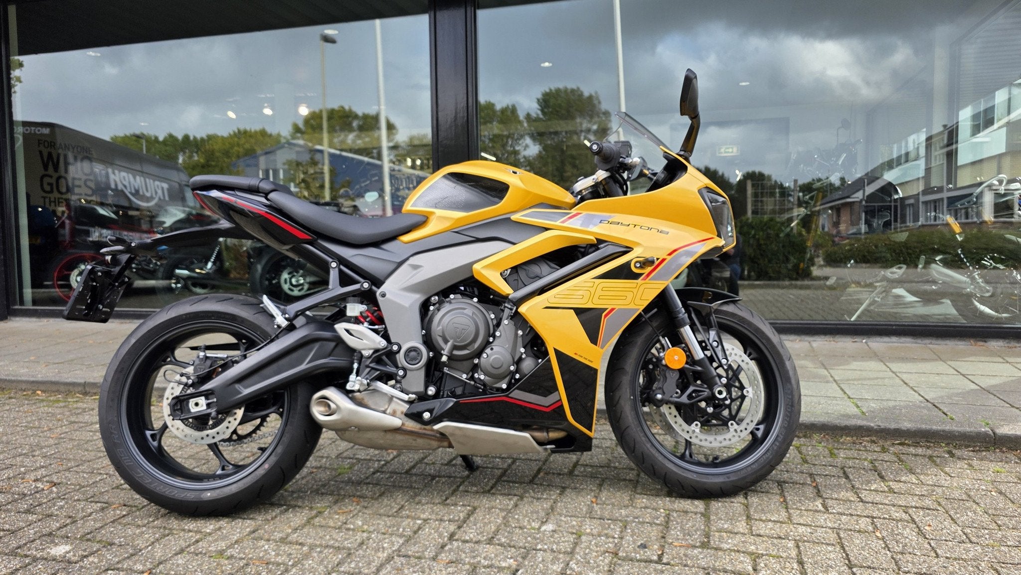 Triumph Daytona 660