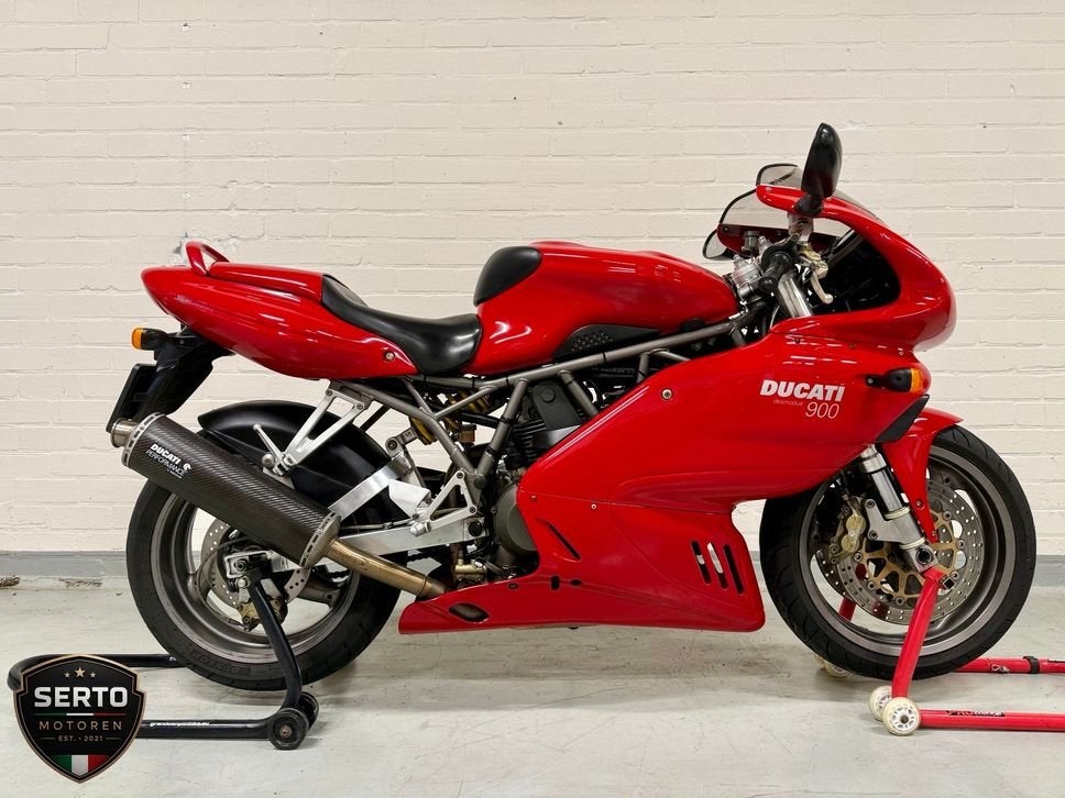 Ducati 900 SS