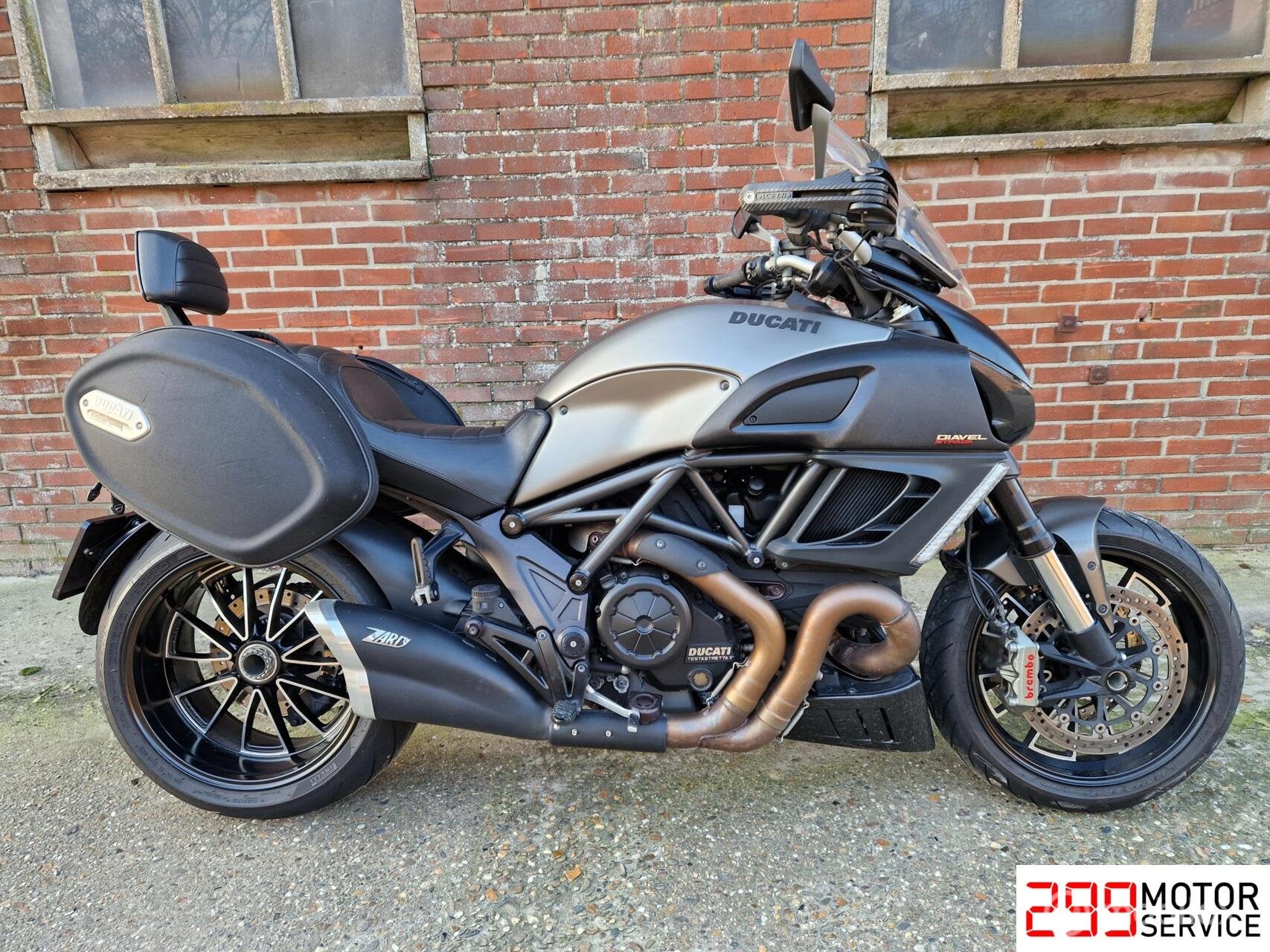 Ducati Diavel Strada