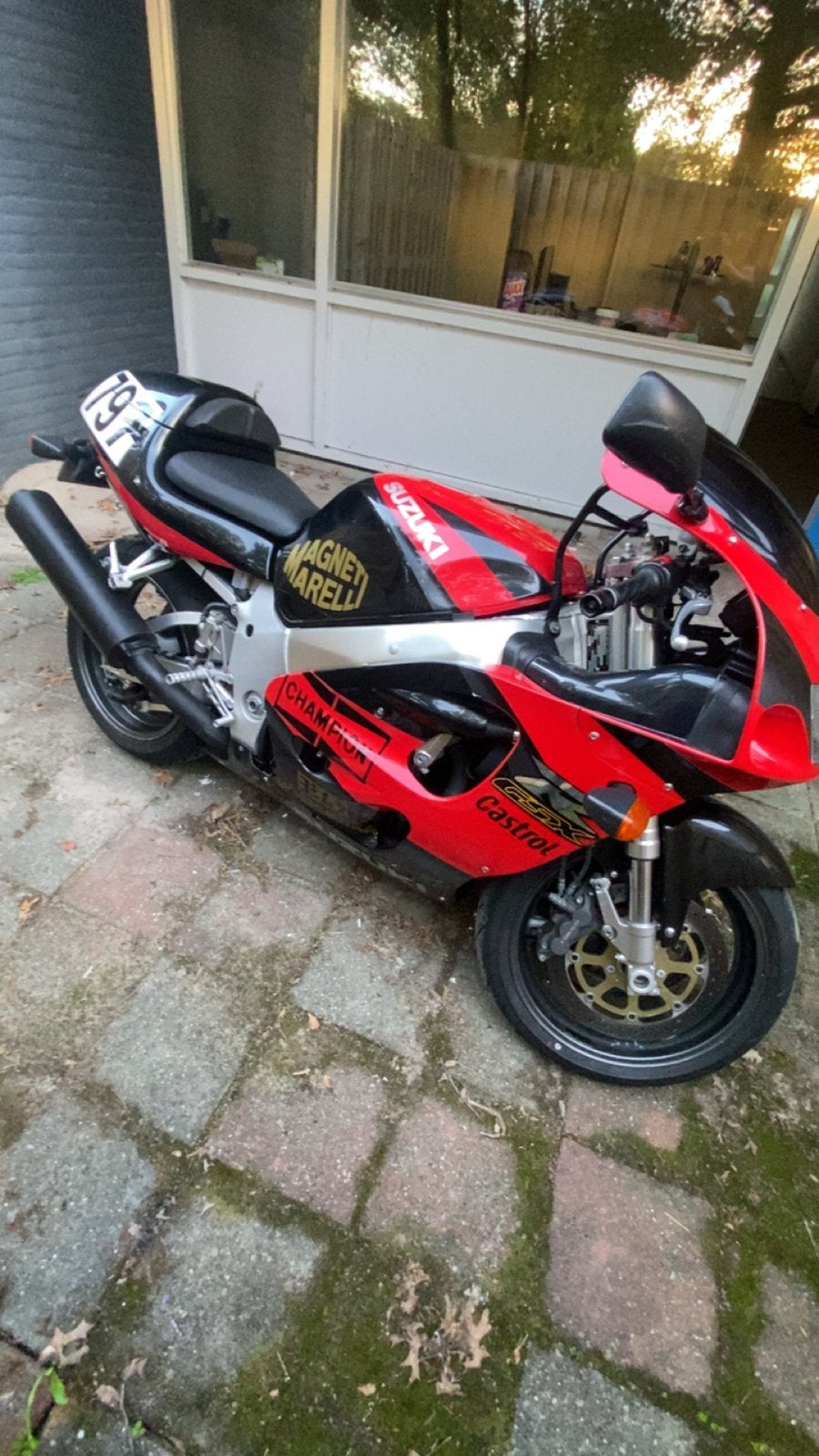 Suzuki GSX-R 750