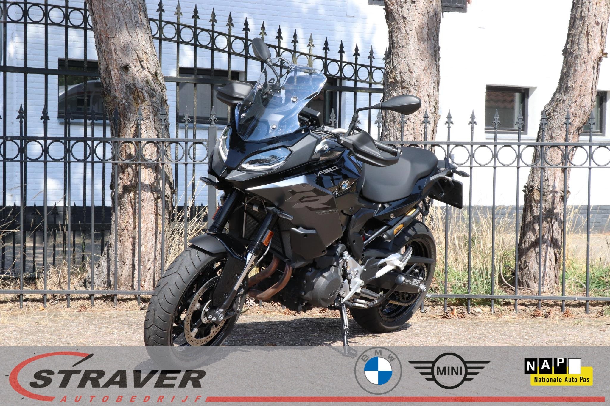 BMW F900 XR