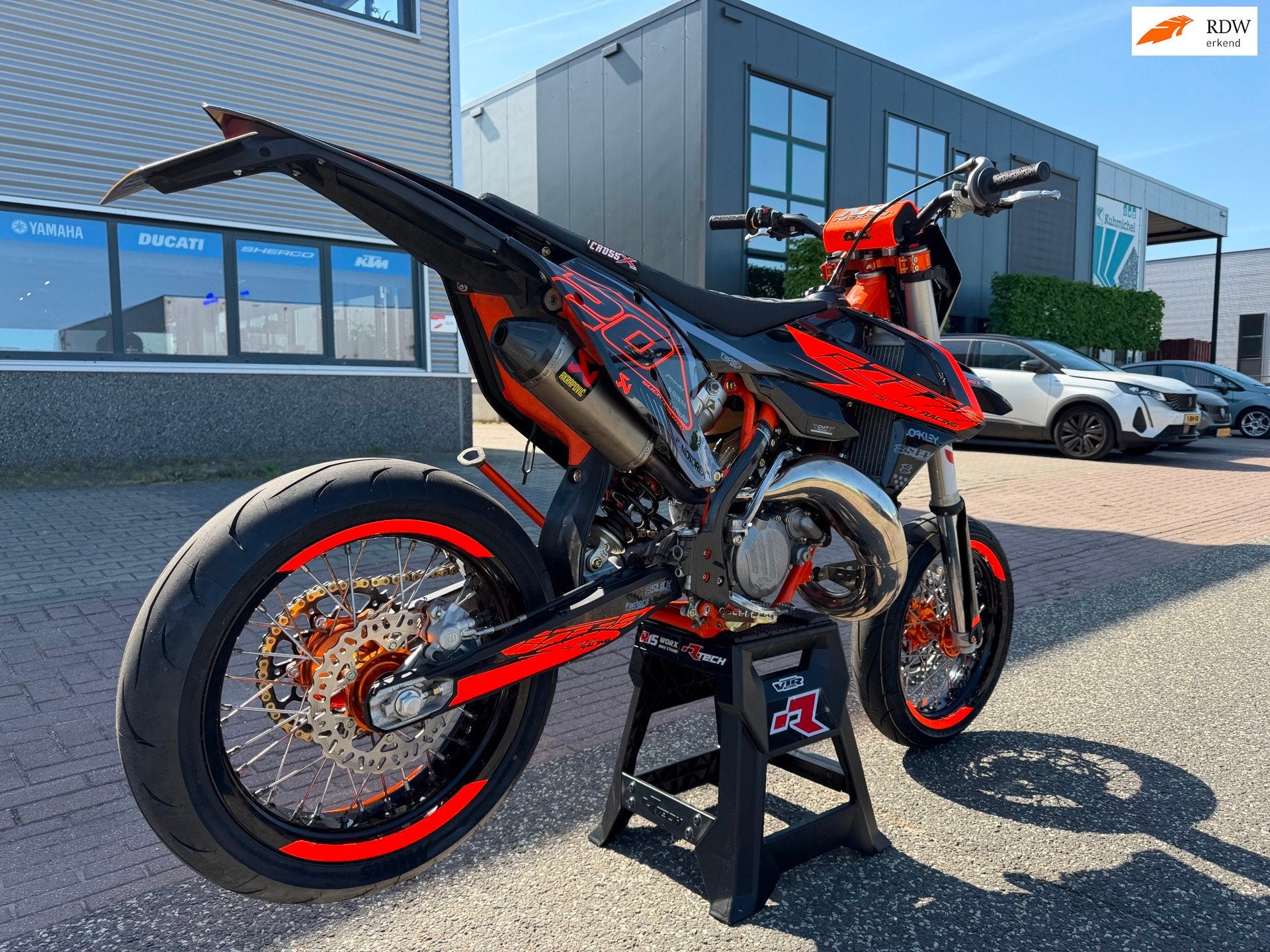 KTM 125