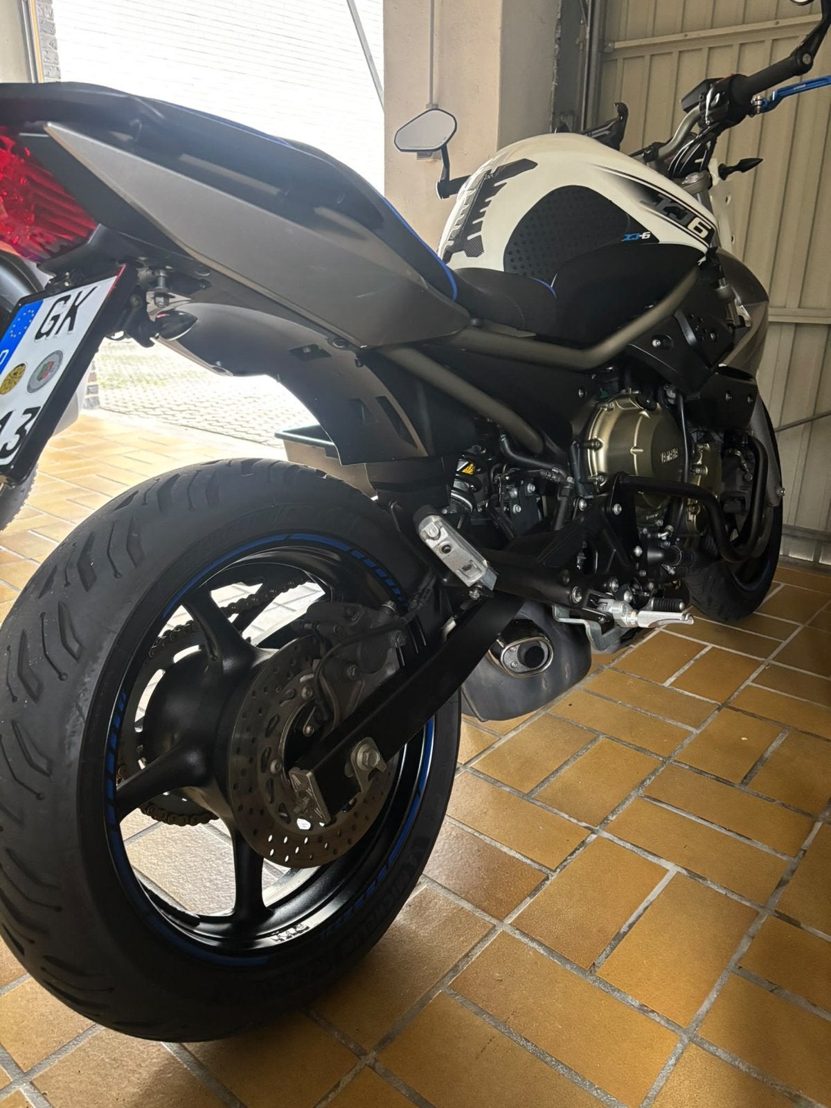Yamaha XJ6-N