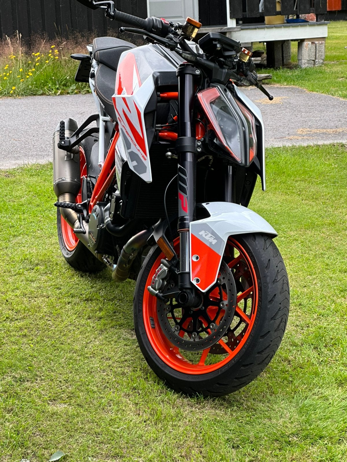 KTM 1290 Super Duke R