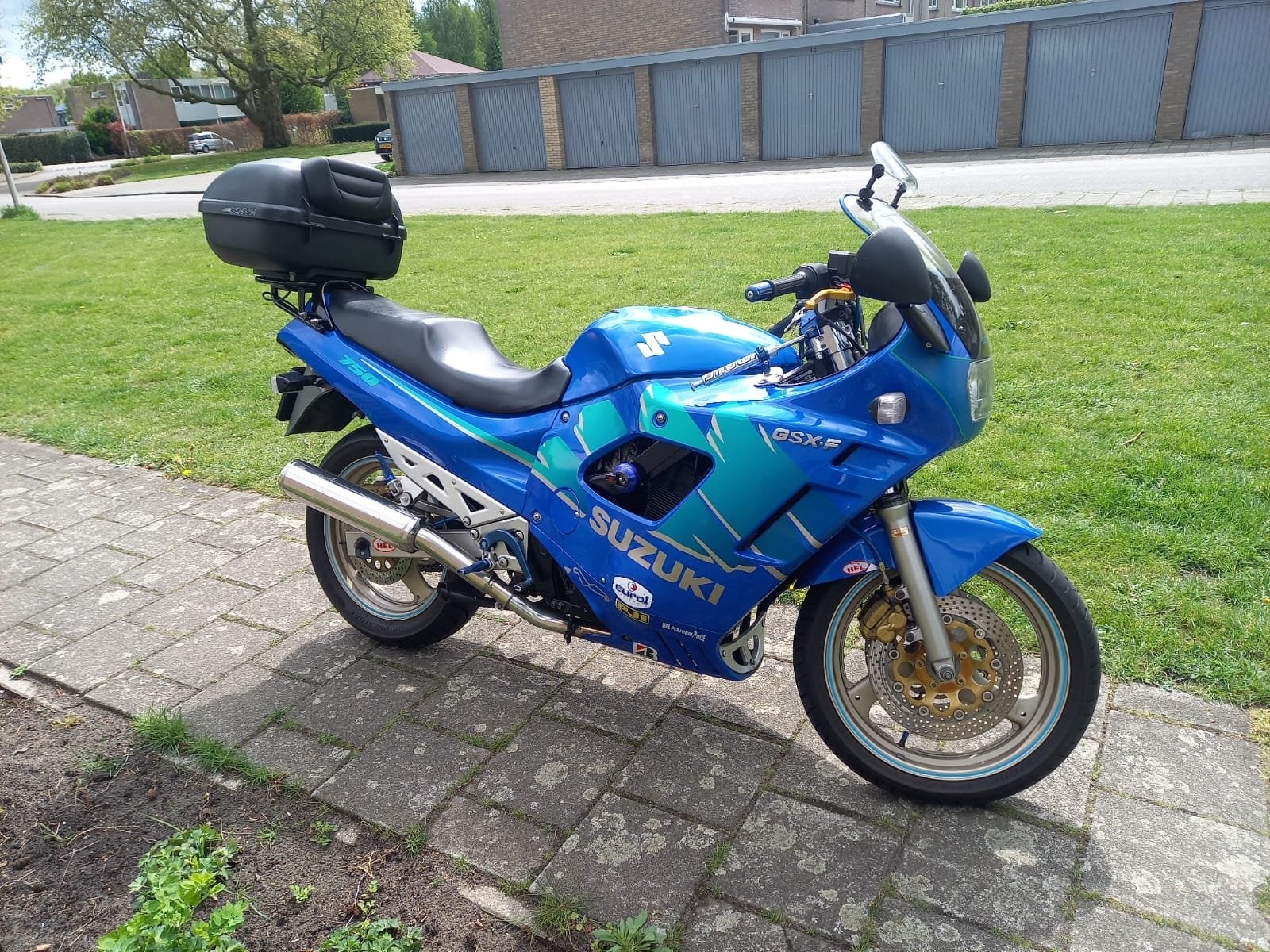 Suzuki GSX 750F