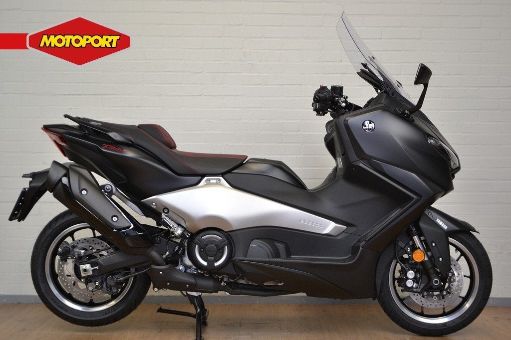 Yamaha TMAX 560