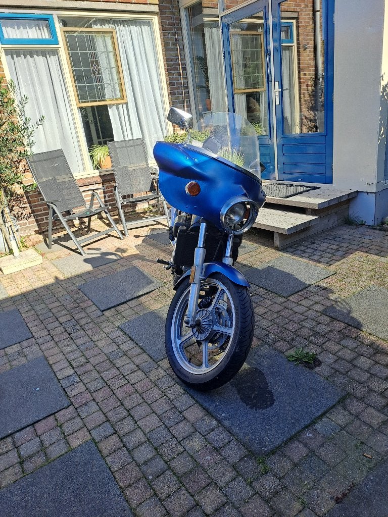 Honda VF 700C Magna