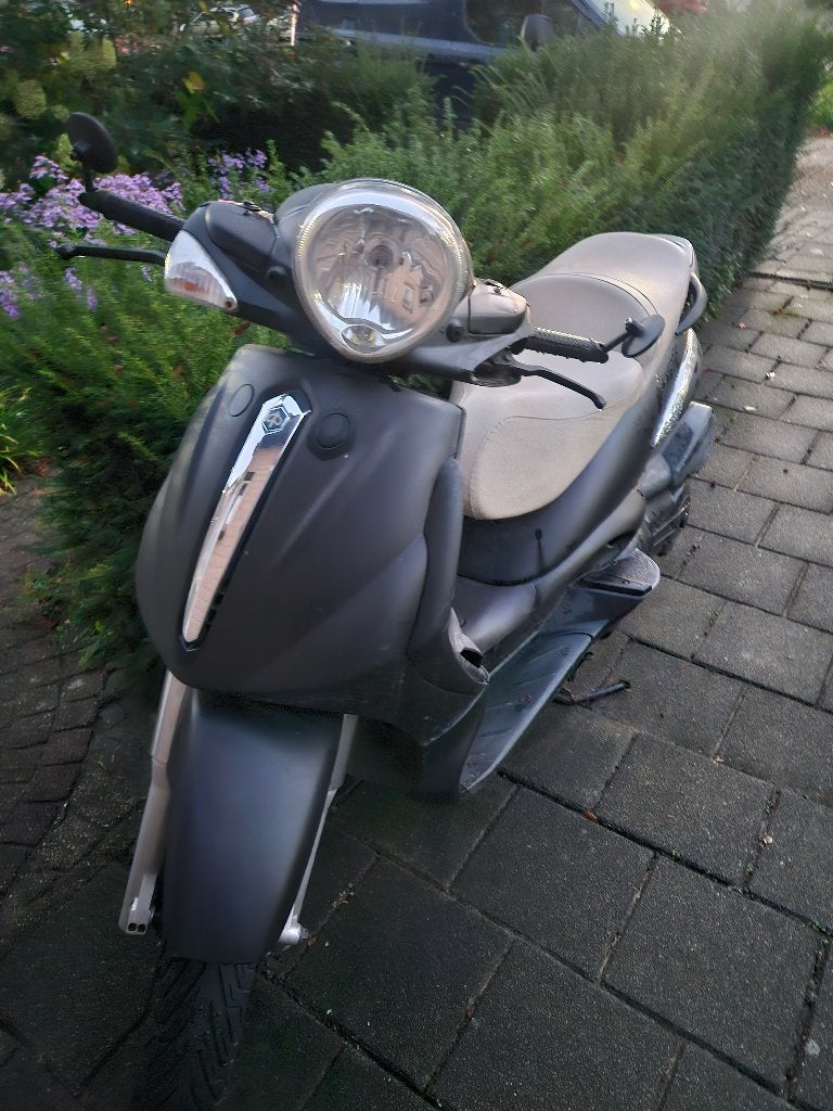 Piaggio Beverly 125