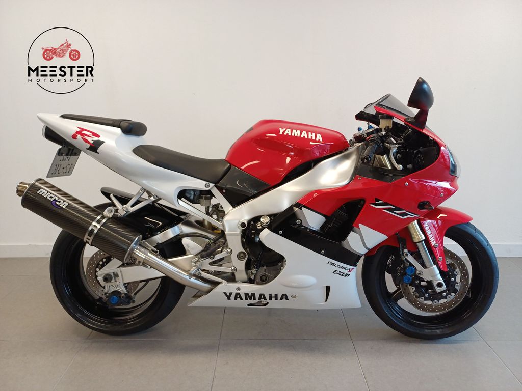 Yamaha YZF R1